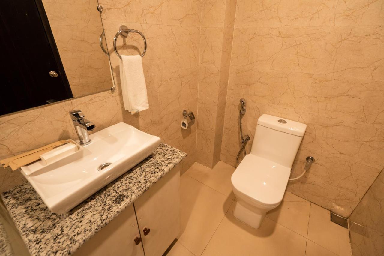 Royale Lalawi Hotel Āīzawl Extérieur photo